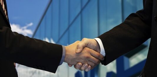 Arrow Global acquires Maslow Capital Arrow Global acquires Maslow Capital
