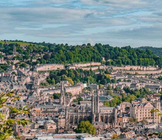 AEW UK REIT buys mixed-use asset in Bath AEW UK REIT buys mixed-use asset in Bath