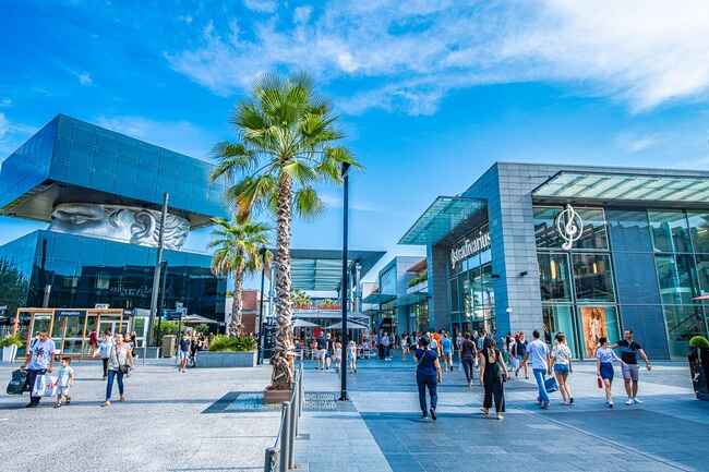 Frey buys open-air shopping centre in France from URW for €272.3m