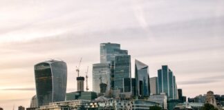 M&G suspends £565 UK retail property fund M&G to suspend £565 UK retail property fund