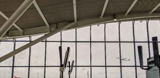 Ferrovial to sell its stake in Heathrow for £2.4bn Ferrovial to sell its stake in Heathrow for £2.4bn