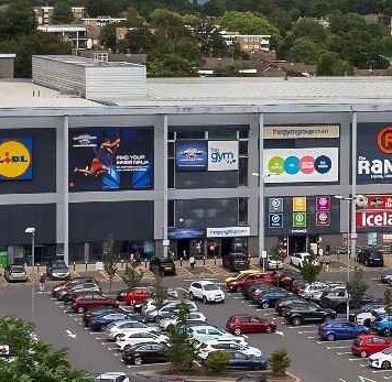 M Core pays £35m for UK retail portfolio M Core pays £35m for UK retail portfolio