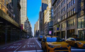 Kering pays $963m for Fifth Avenue property in New York City Kering pays $963m for Fifth Avenue property in New York City