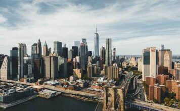 Pace of decline in US CRE prices slows in December Pace of decline in US CRE prices slows in December