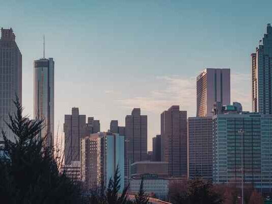 DRC Savills IM joins forces with Quadrant for US real estate debt venture DRC Savills IM joins forces with Quadrant for US real estate debt venture