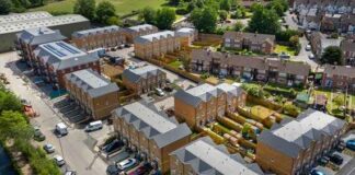 Aviva Investors completes £50m private placement with Hightown Housing Aviva Investors completes £50m private placement with Hightown Housing Association