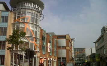 M Core acquires shopping centre in Sunderland M Core Property, a commercial property and investment company, has acquired The Bridges Shopping Centre, a premier retail destination located in the heart of Sunderland.
