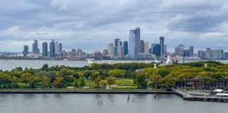 US commercial property prices fall in September US commercial property prices fall in September