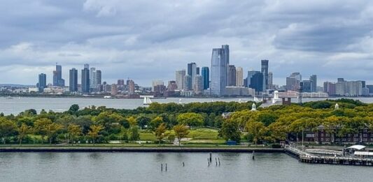 US commercial property prices fall in September US commercial property prices fall in September