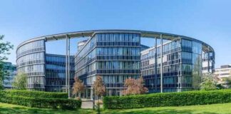 Landmark Oval Office in Hamburg sold by Patrizia Landmark Oval Office in Hamburg sold by Patrizia