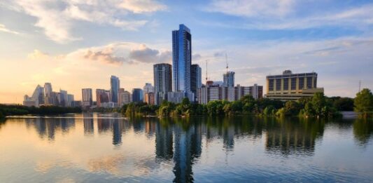 US commercial property prices stabilize in 2024, retail leads recovery