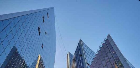 UK commercial real estate posts positive growth in Q1 2025 UK commercial real estate posts positive growth in Q1 2025
