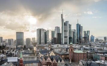 European commercial property values rise for fourth consecutive quarter European commercial property values rise for fourth consecutive quarter