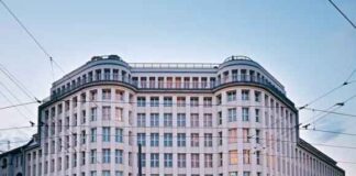 Soho House to go private in $2.7bn deal Soho House & Co. announced today that it has agreed to be taken private by a group of investors led by MCR, one of the largest hotel owner-operators in the United States.