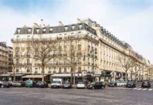 Blackstone acquires landmark Paris property in €700m deal Blackstone buys landmark Paris property from Union Investment for €700m