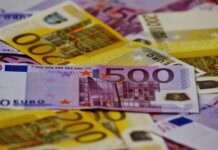 Sirius raises €105m in bond tap to fund German and UK acquisitions Sirius raises €105m in bond tap to fund German and UK acquisitions