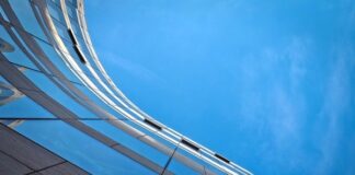 Lazari secures £235m refinancing from Aviva for prime London offices Lazari secures £235m refinancing from Aviva for prime London offices