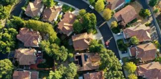 LaSalle raises $370m for global decarbonization real estate fund LaSalle raises $370m for global decarbonization real estate fund