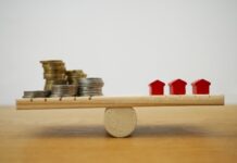 UK housing market loses momentum as borrowing costs rise, RICS says UK housing market loses momentum as borrowing costs rise, RICS says