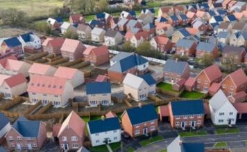 Border to Coast agrees £400m UK single-family housing acquisition Border to Coast agrees £400m UK single-family housing acquisition
