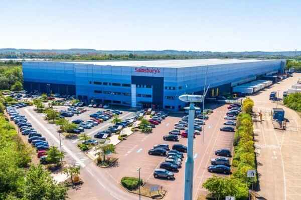 CBRE IM buys Bedford logistics facility for West Midlands Pension Fund CBRE IM buys Bedford logistics facility for West Midlands Pension Fund