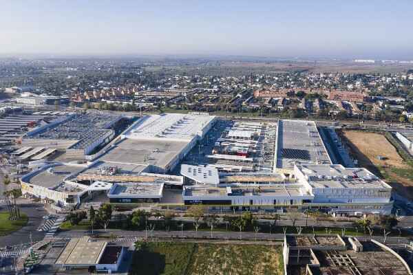 Redevco expands Spanish retail park portfolio with Seville acquisition Redevco expands Spanish retail park portfolio with Seville acquisition