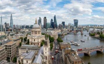 UK property funds see surprise August inflow as investor sentiment shifts UK property funds see surprise August inflow as investor sentiment shifts