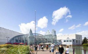 Landsec increases Bluewater ownership with £95m deal Landsec increases Bluewater ownership to 74% with £95m deal